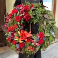 Wieniec pogrzebowy ze storczykami i lilią