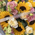 Słonecznik i eustoma w bukiecie