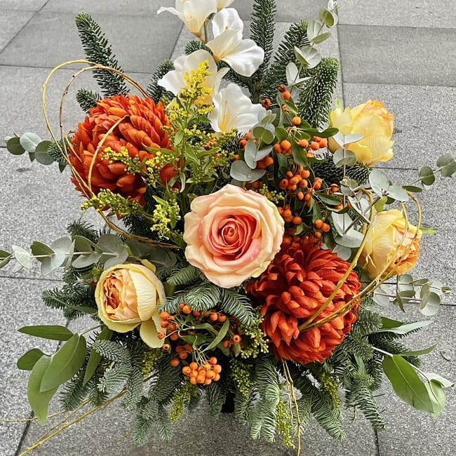 Jesienny bukiet do wazonu na cmentarz