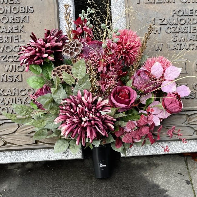 kompozycja-do-wazonu-na-grob-z-chryzantema.jpg