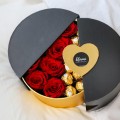 Róże i czekoladki na prezent