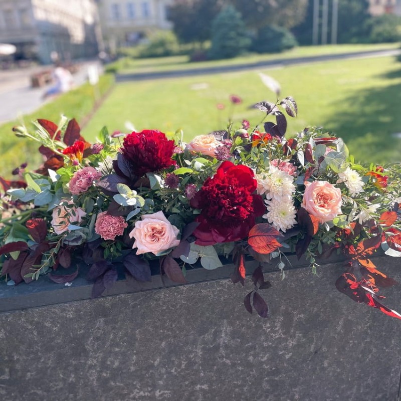 Kompozycja na cmentarz z kwiatów naturalnych - HARMONIA WIECZNOŚCI