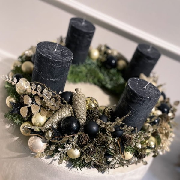 Nowoczesny wianek adwentowy - ŚWIATŁO W ZIMOWĄ NOC