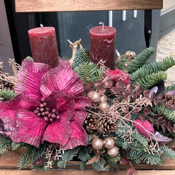 Stroik świąteczny z bordowymi świecami - GWIAZDA BETLEJEMSKA 