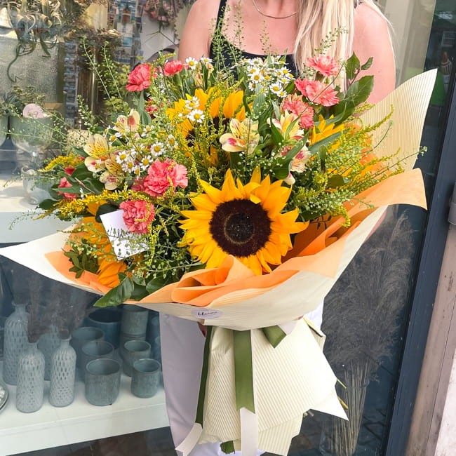 bukiet_autorski_ze_slonecznikiem.jpg