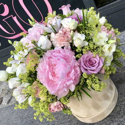 Flower box z peonią