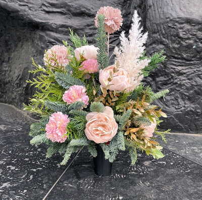 jasne sztuczne kwiaty do wazonu na grób