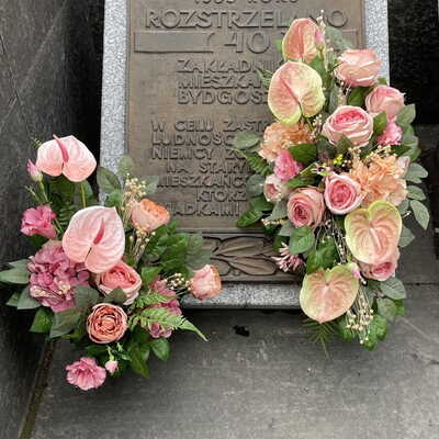 komplet stroików na cmentarz